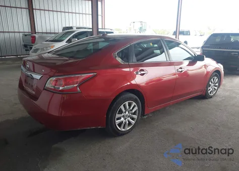 2015 Nissan Altima 2.5 S из США, поврежденный, VIN 1N4AL3AP9FC159458